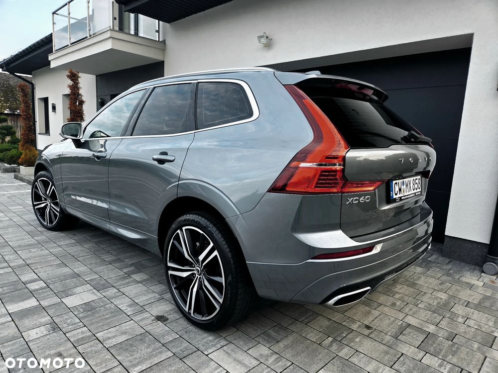 Volvo XC 60 D5 AWD R-Design - 4