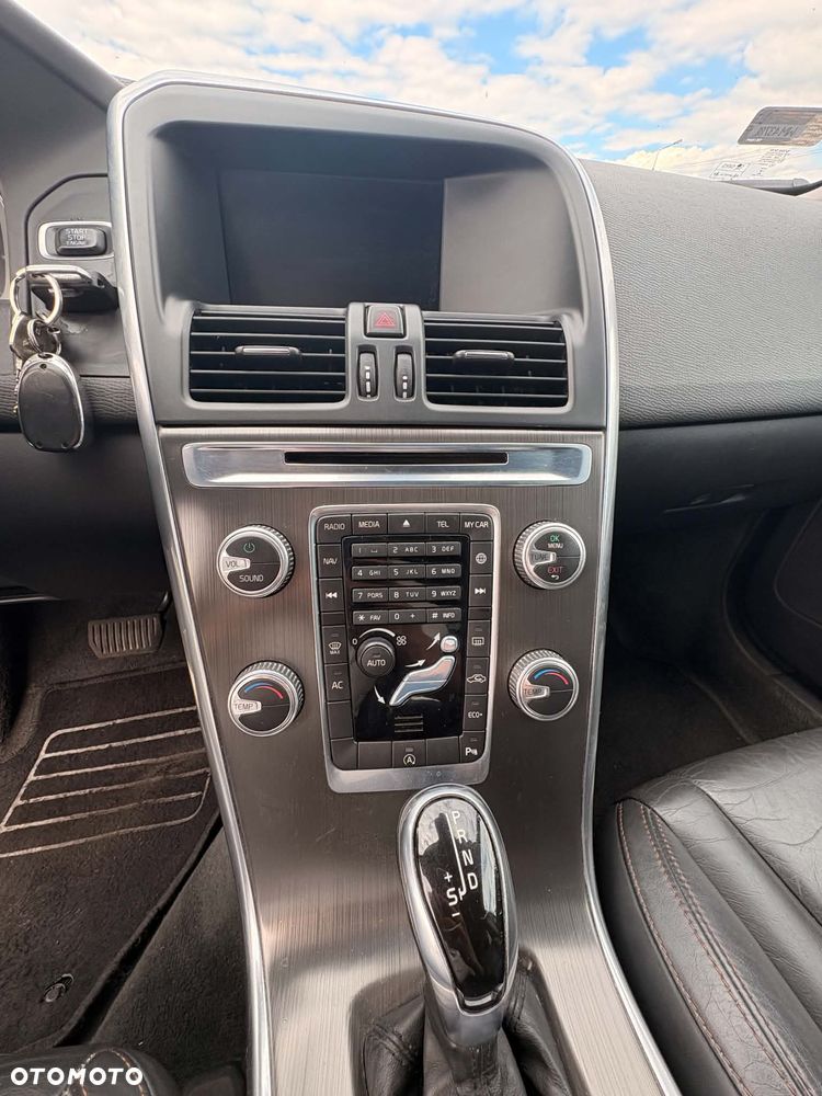 Volvo XC 60 D4 Drive-E Momentum - 15