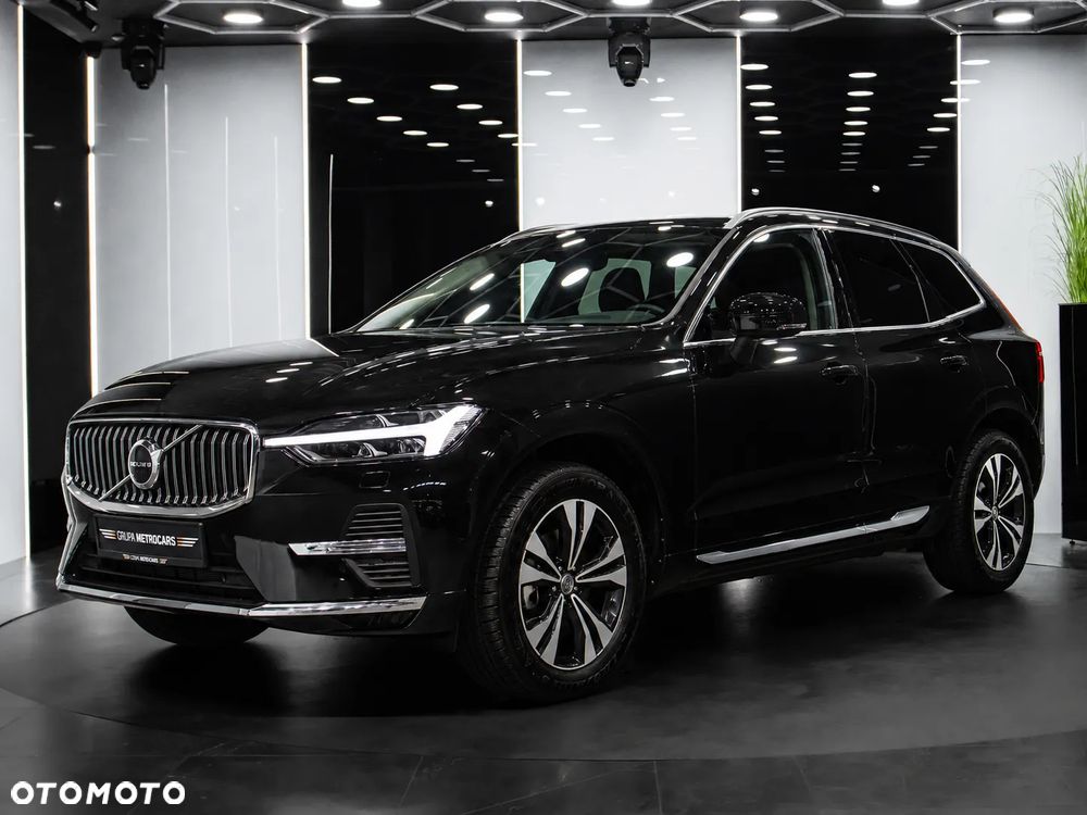 Volvo XC 60 T6 Plug-In Hybrid AWD Core - 2