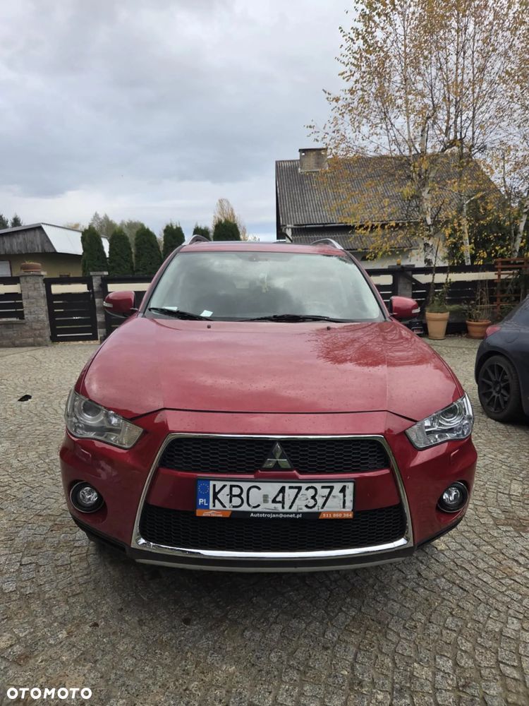 Mitsubishi Outlander - 3