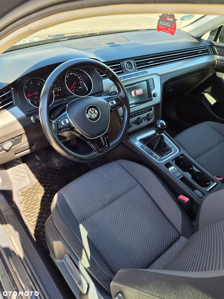 Volkswagen Passat 2.0 TDI (BlueMotion Technology) Trendline - 5