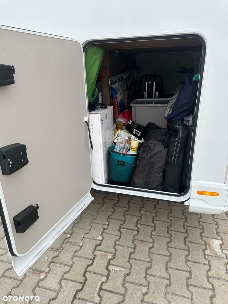 KNAUS Live i 700 - 12