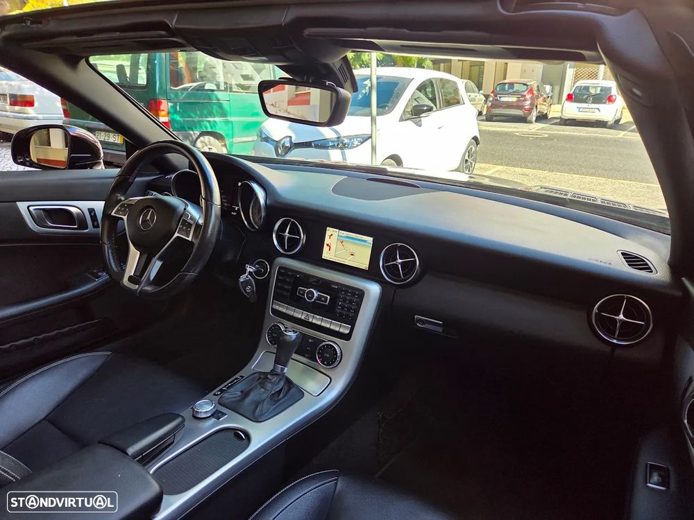Mercedes-Benz SLK 200 (BlueEFFICIENCY) 7G-TRONIC - 14