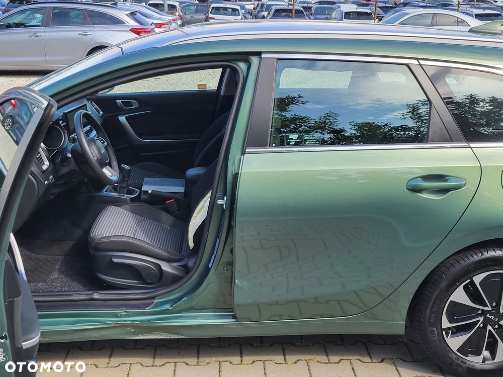 Kia Ceed 1.5 T-GDI M - 30