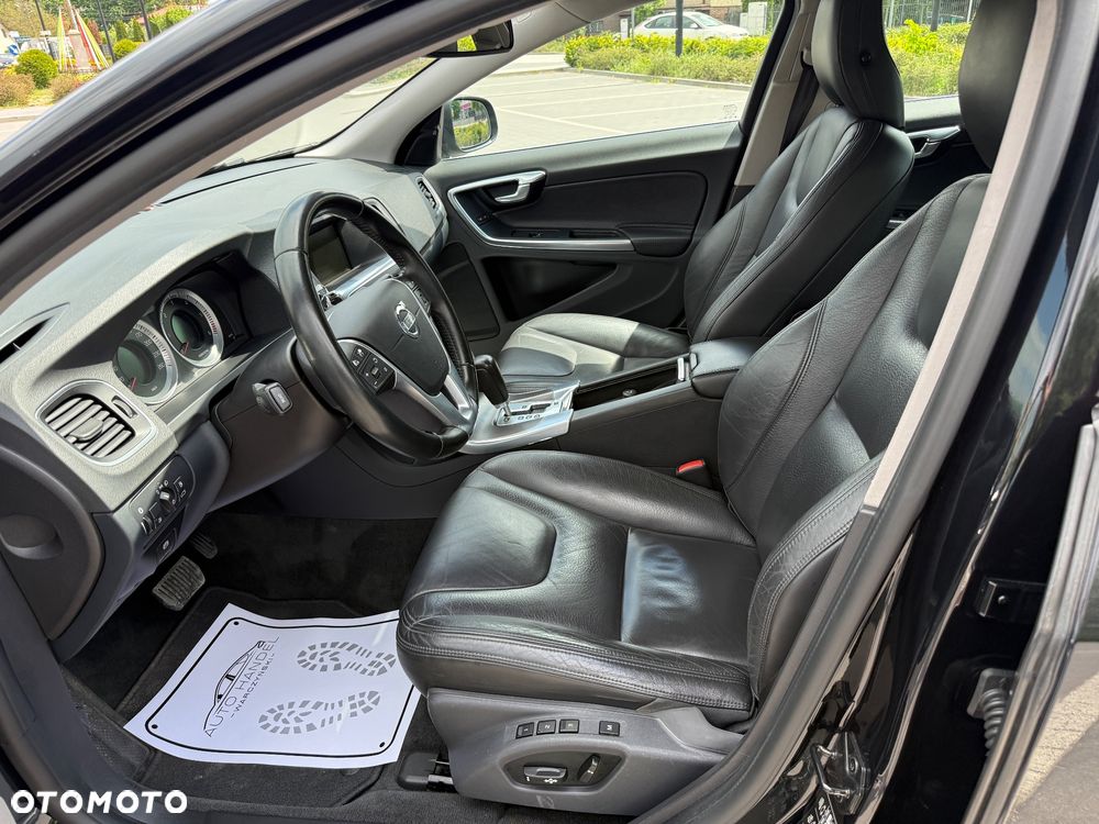 Volvo S60 D5 Geartronic Summum - 8