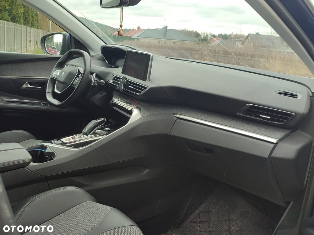 Peugeot 3008 BlueHDi 130 Stop & Start EAT8 Allure Pack - 23