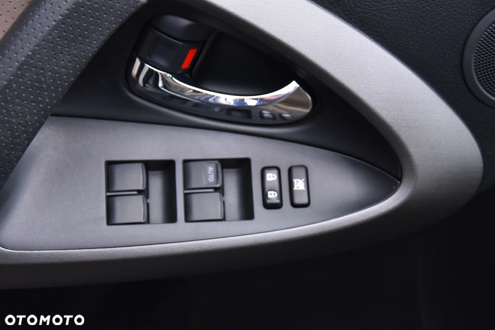 Toyota RAV4 2.0 VVT-i Premium - 21