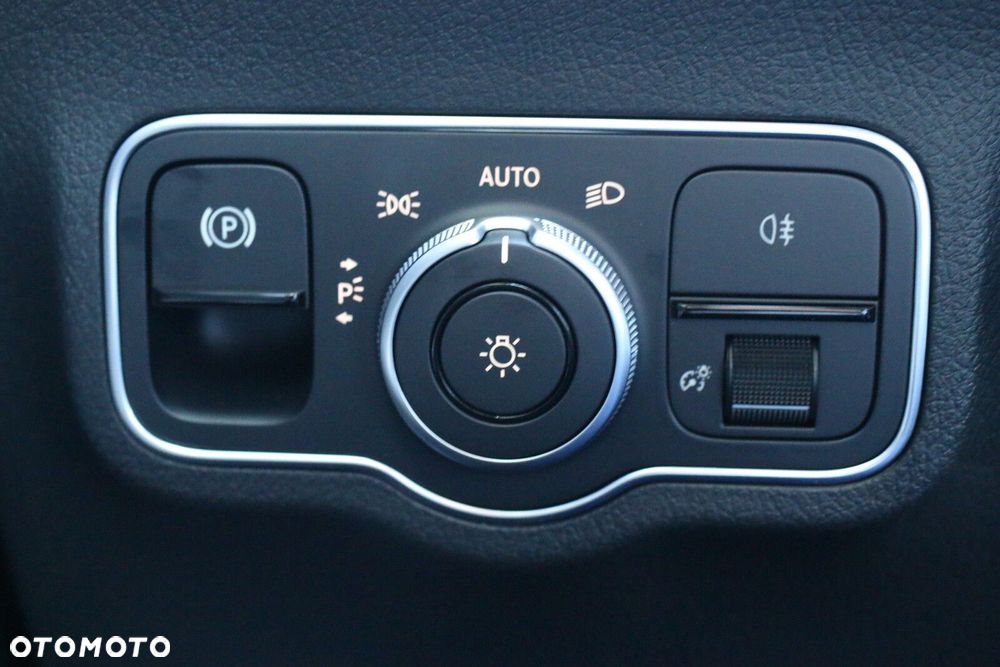 Mercedes-Benz GLA - 26