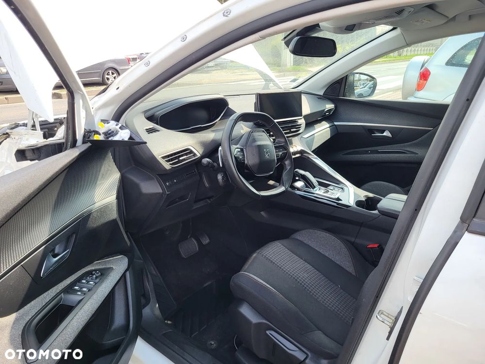 Peugeot 3008 BlueHDi 130 Stop & Start EAT8 Allure - 36