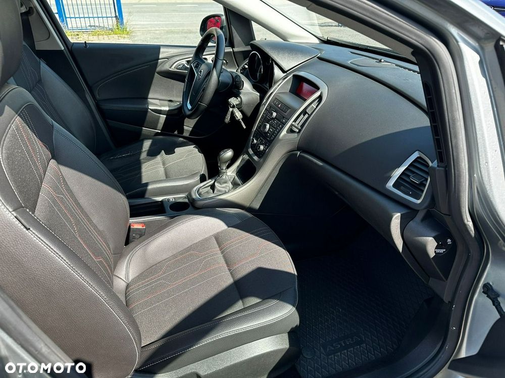 Opel Astra - 10