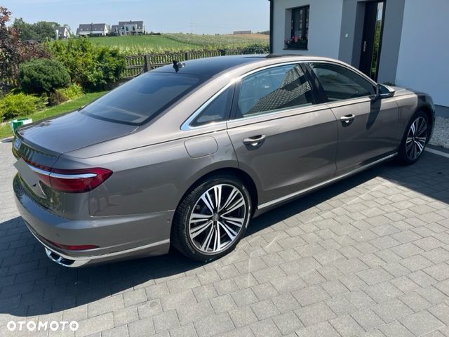 Audi A8 - 3