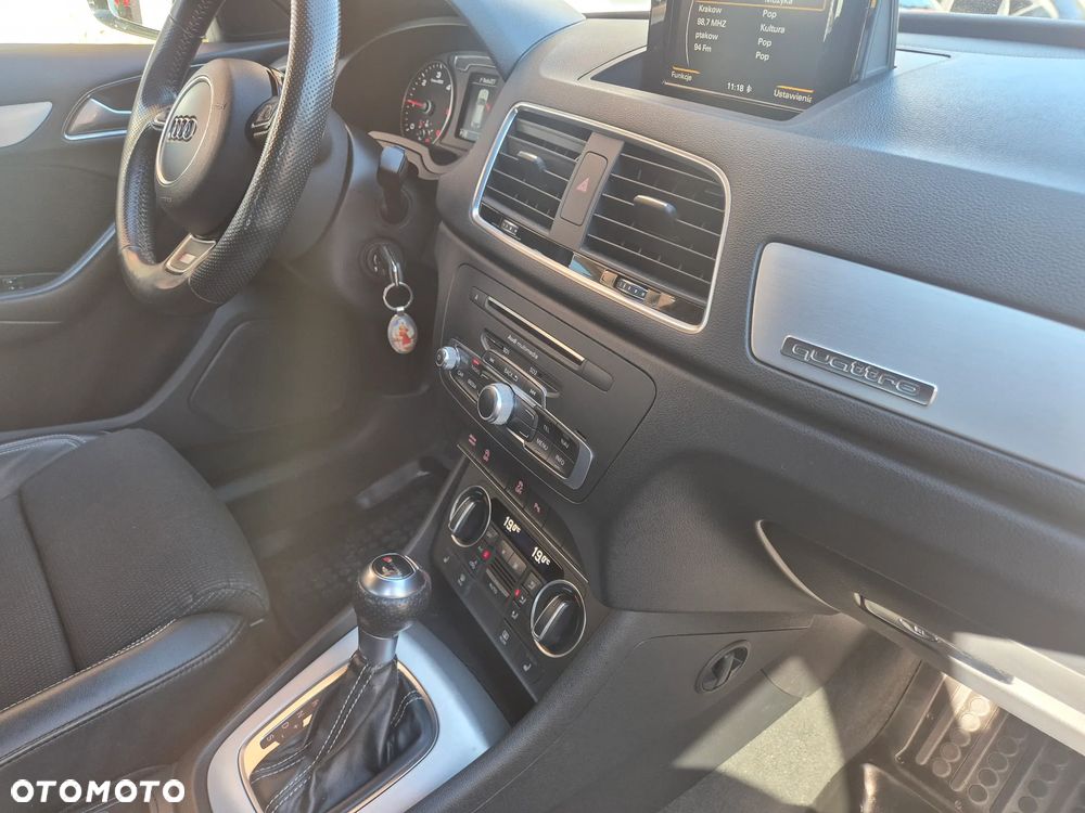 Audi Q3 35 TDI Quattro S tronic S line - 32
