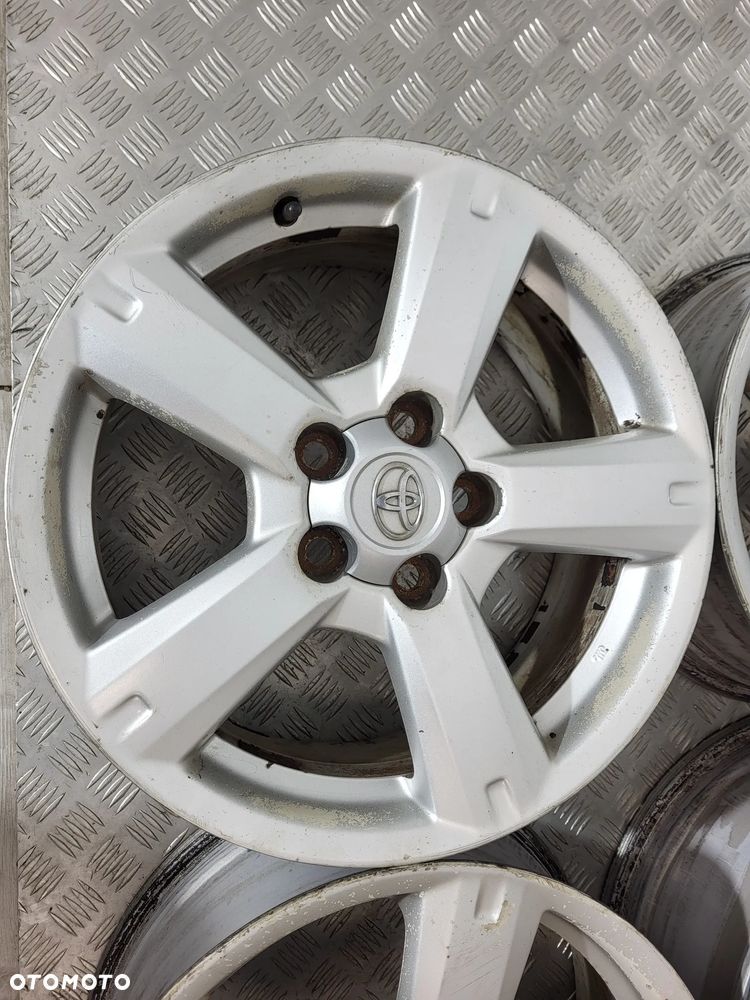 Toyota Rav4 III Felgi Aluminiowe 17 - 5
