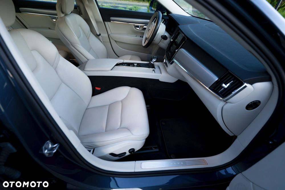 Volvo S90 T4 Momentum Pro - 9