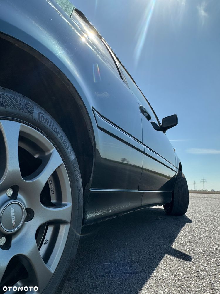 Volkswagen Golf - 20