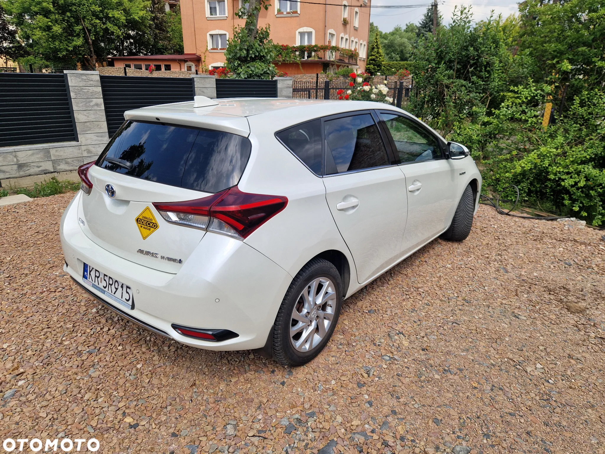 Toyota Auris Hybrid 135 Prestige - 2