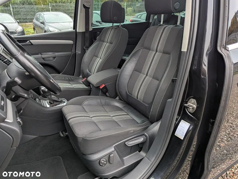 Volkswagen Sharan 2.0 TDI DSG Blue Motion Match - 24