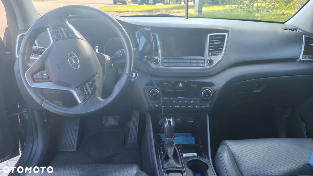 Hyundai Tucson 2.0 CRDI Premium 4WD - 26