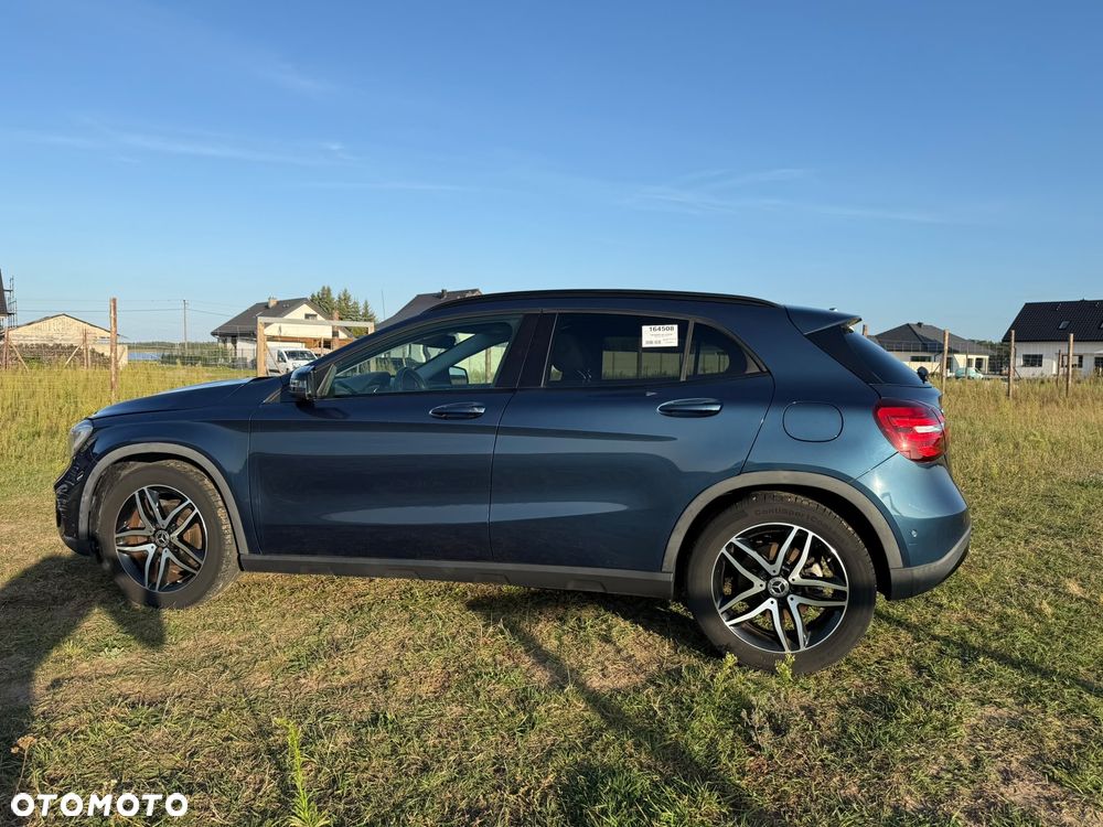 Mercedes-Benz GLA 200 7G-DCT Activity Edition - 3