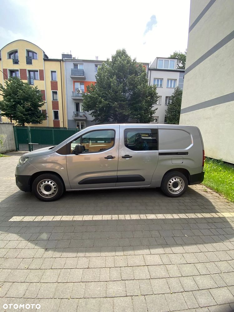 Toyota Proace City 1.5 D-4D Long 2,4t Active (bryg.) - 4