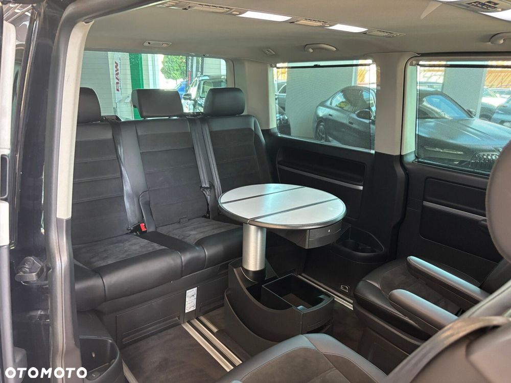 Volkswagen Multivan - 27