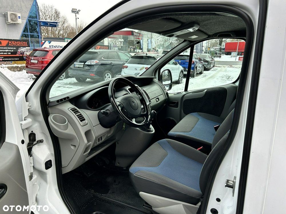 Renault Trafic - 10