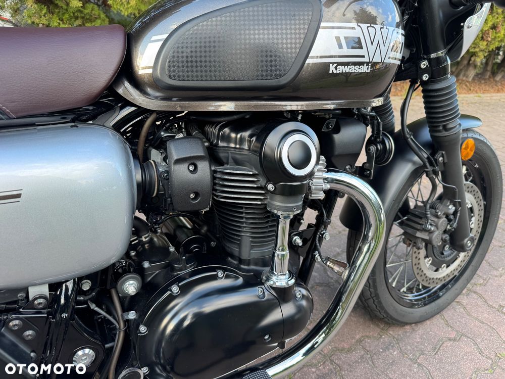 Kawasaki Inny - 9