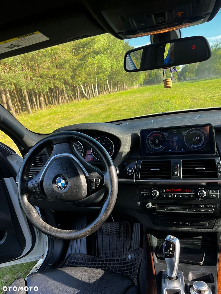 BMW X5 4.8i xDrive - 30
