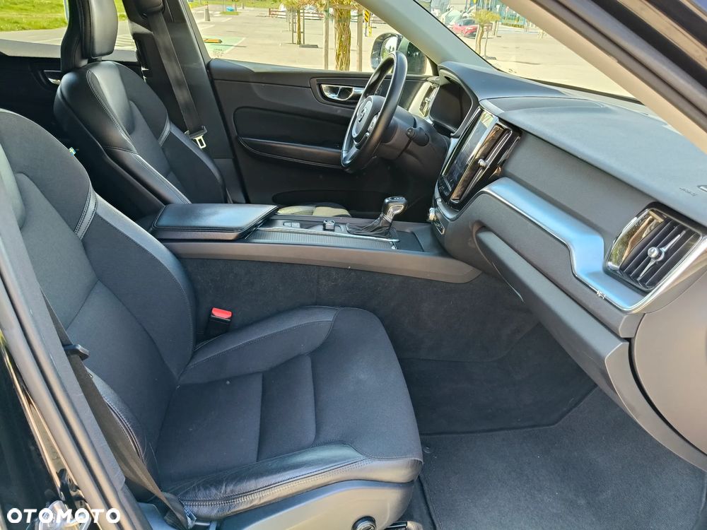 Volvo XC 60 T5 AWD Momentum - 13