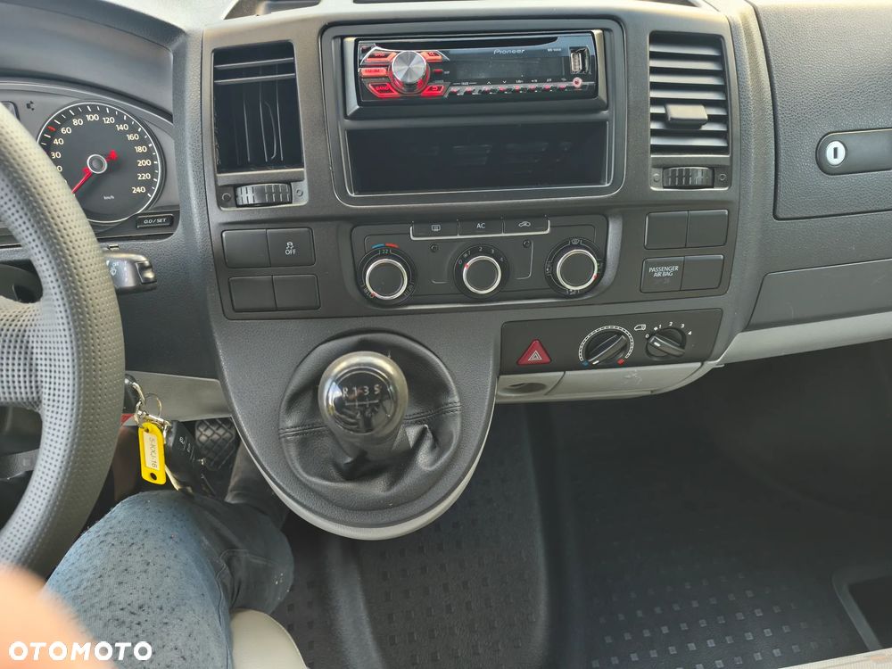 Volkswagen Transporter - 34