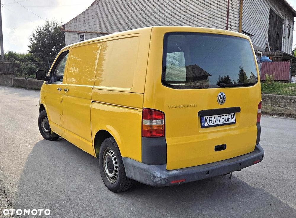 Volkswagen Transporter - 4