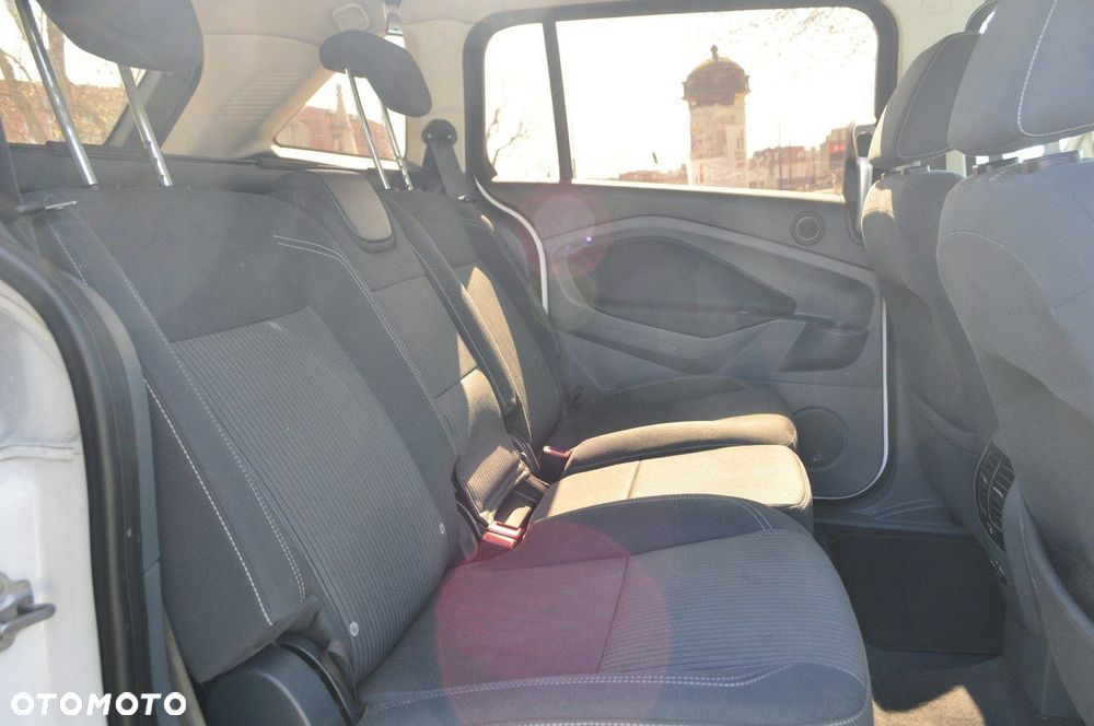 Ford Grand C-MAX - 7