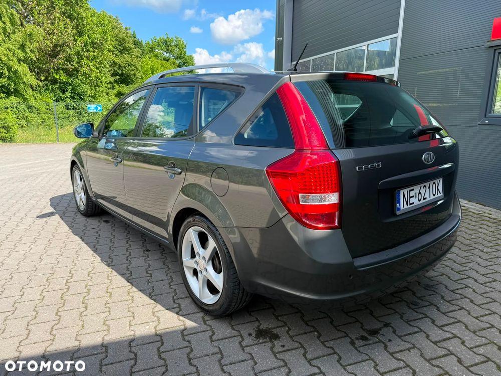 Kia Ceed 1.6 Comfort + - 5
