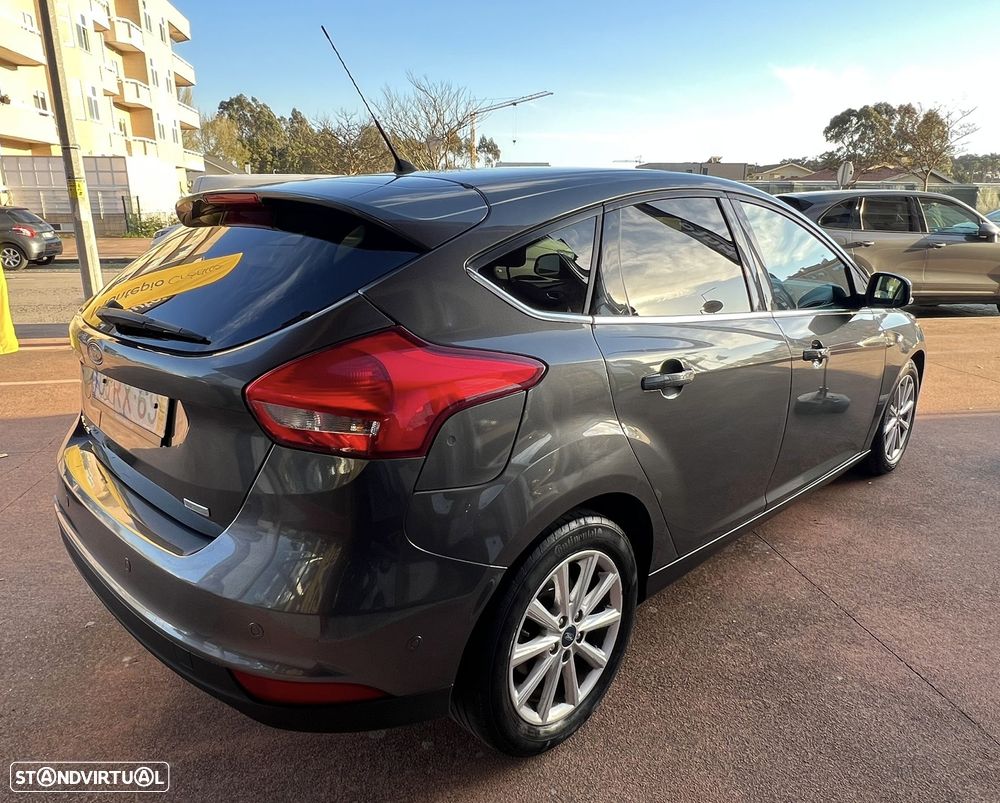 Ford Focus 1.0 SCTi Titanium - 14