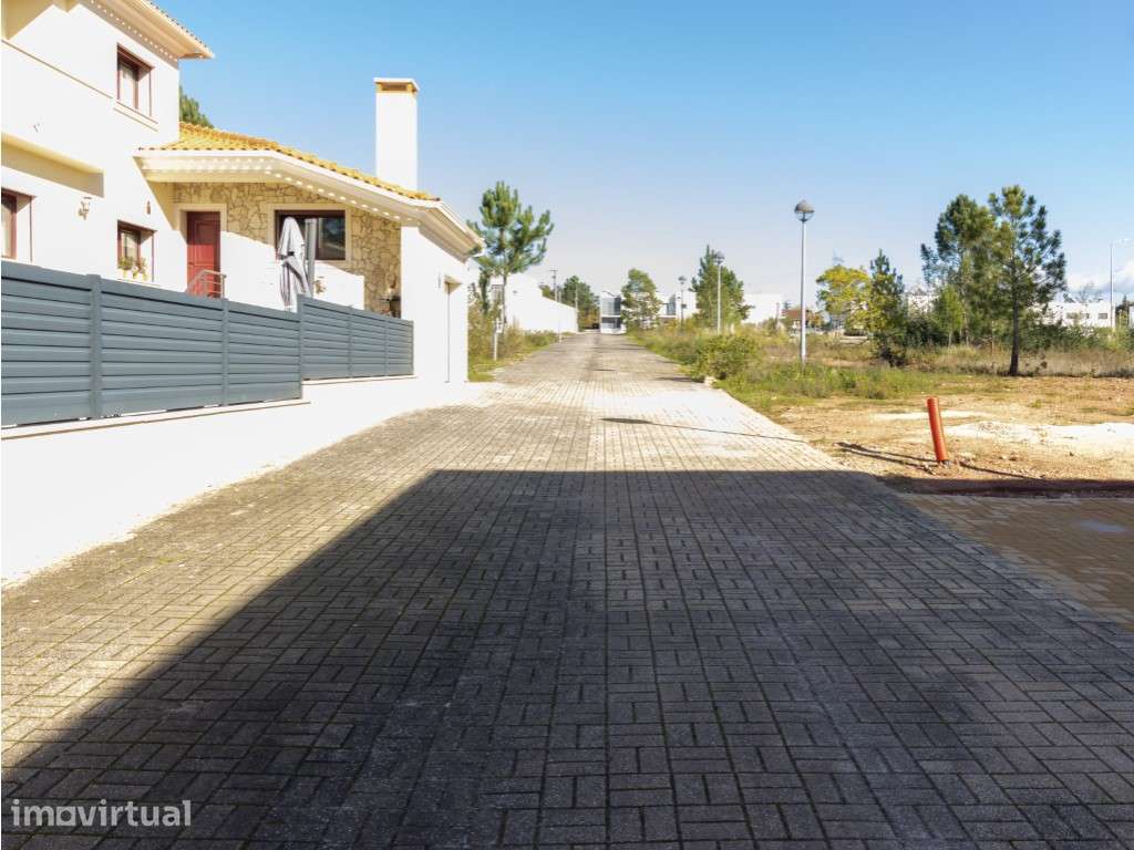 Terreno de construção - Grande imagem: 2/9