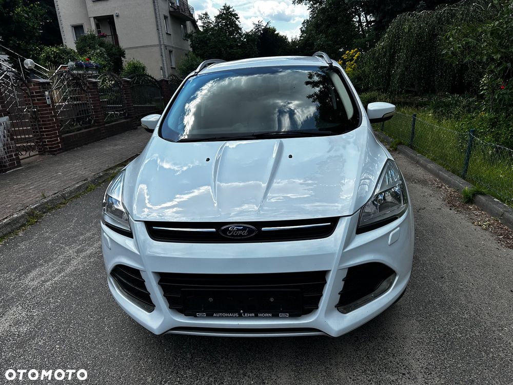 Ford Kuga 2.0 TDCi 2x4 Titanium - 2