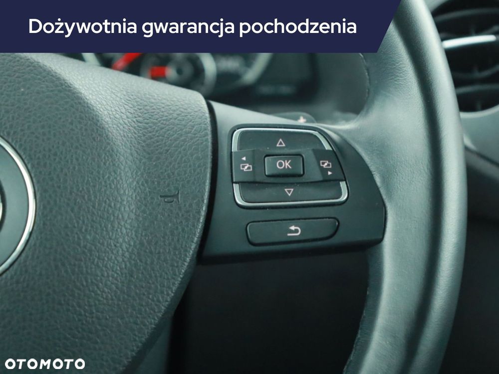 Volkswagen Tiguan - 17