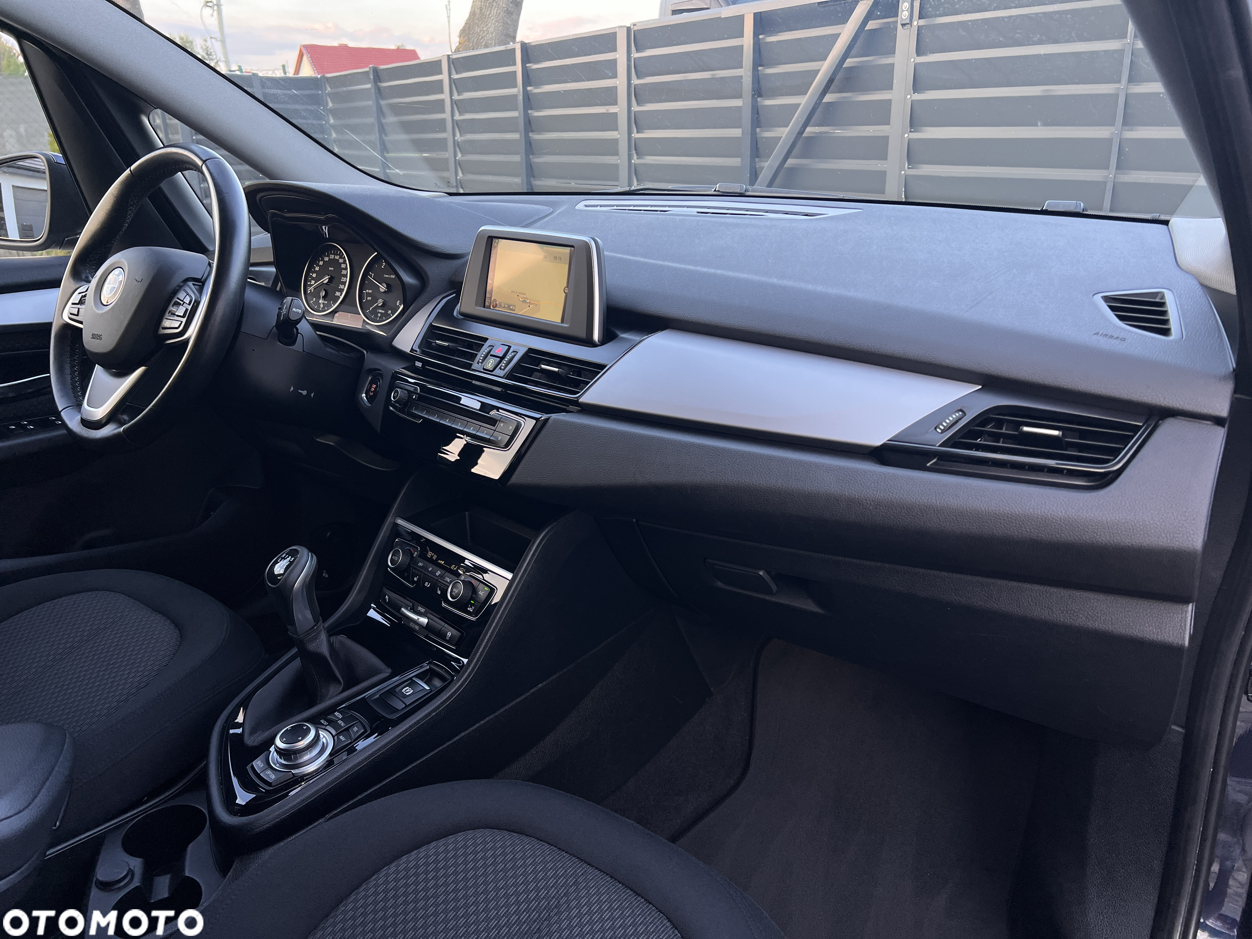 BMW Seria 2 218d Sport Line - 22