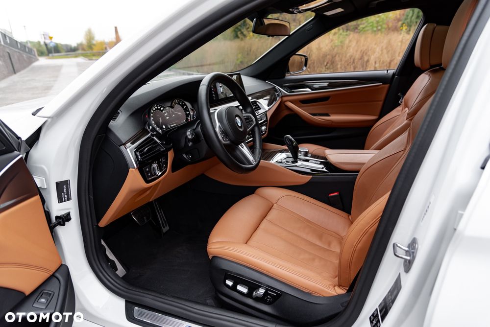 BMW Seria 5 530i xDrive GPF M Sport sport - 18