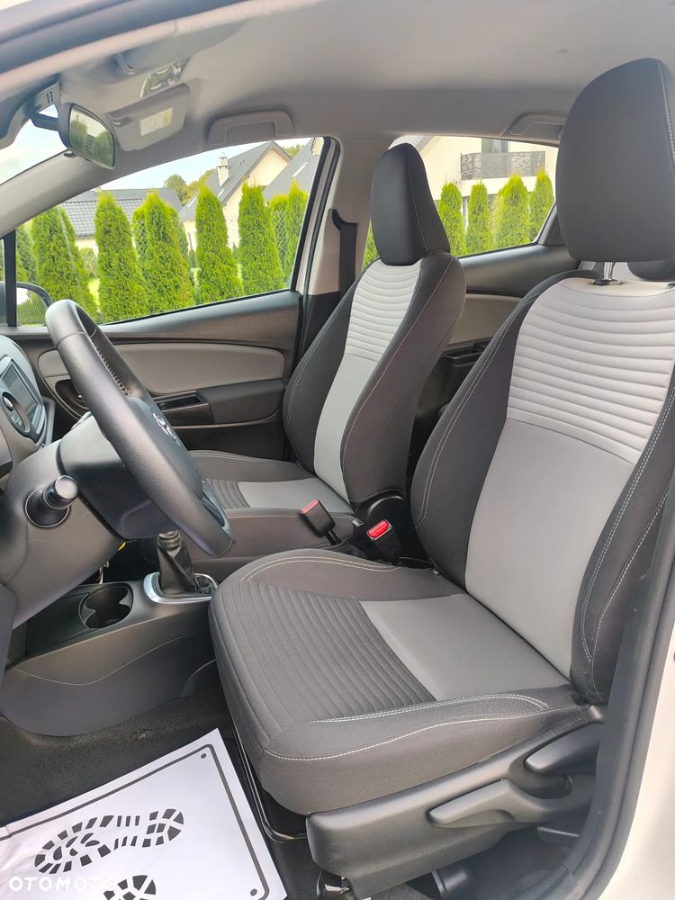 Toyota Yaris - 8