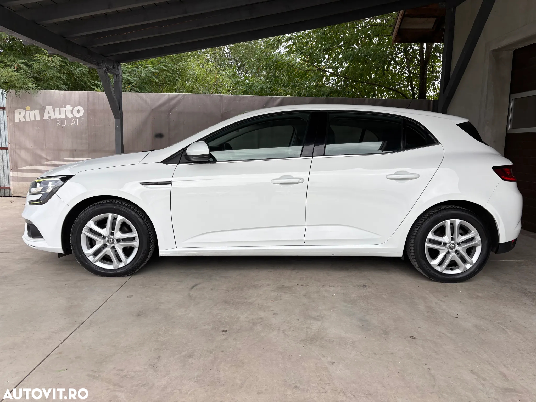Renault Megane ENERGY dCi Zen - 9
