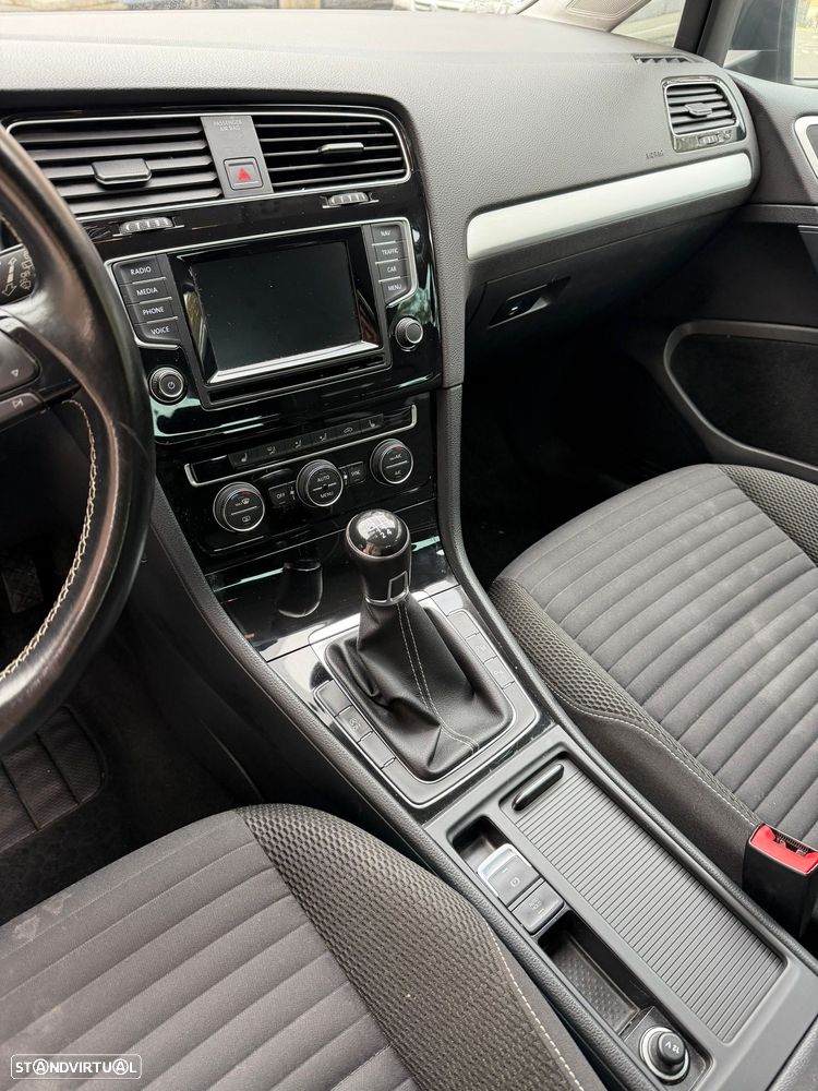 VW Golf 1.6 TDI BlueMotion Cup - 12