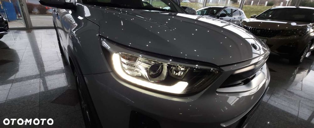 Kia Stonic - 25