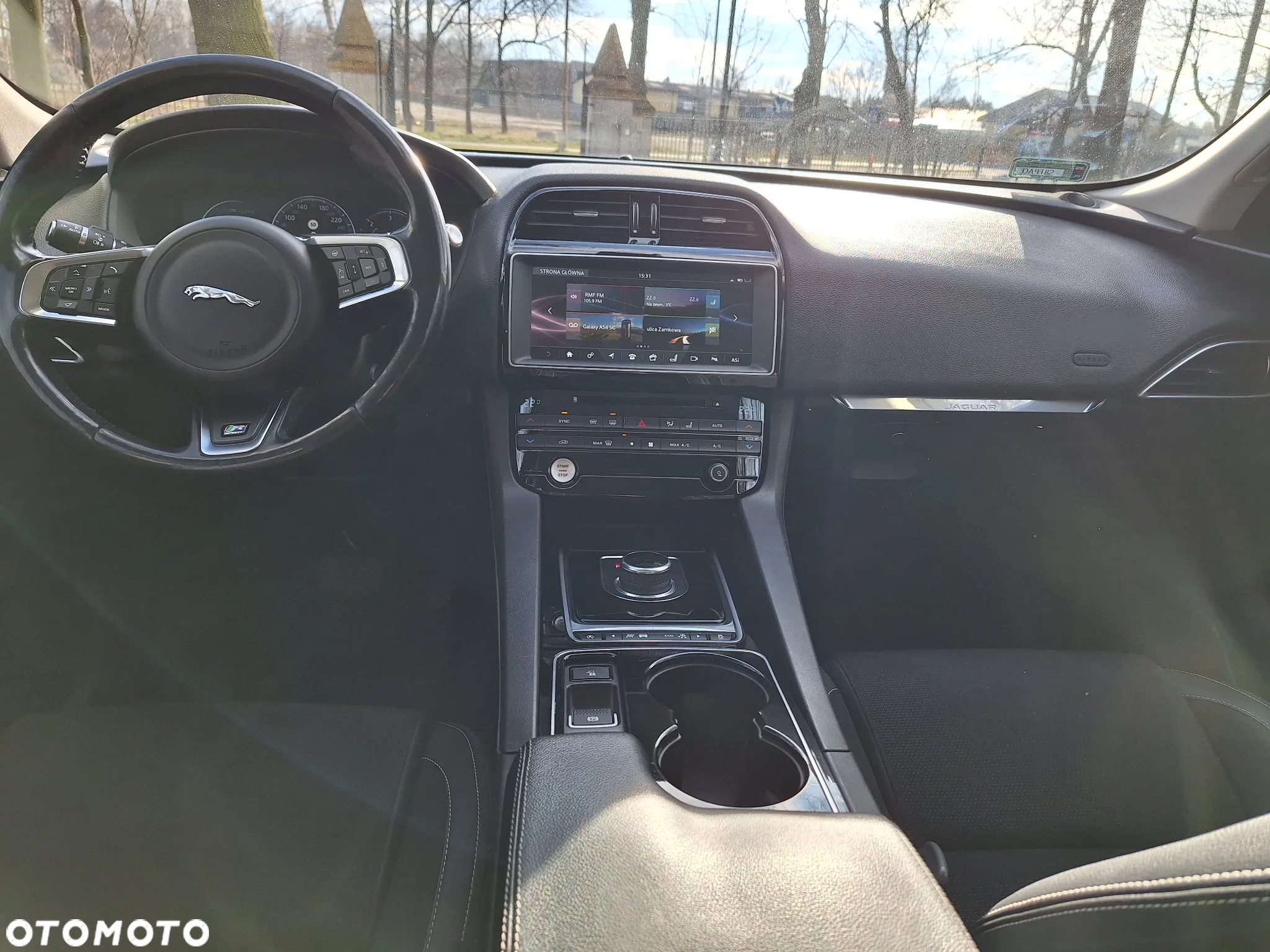 Jaguar F-Pace 2.0 i4D AWD R-Sport - 10