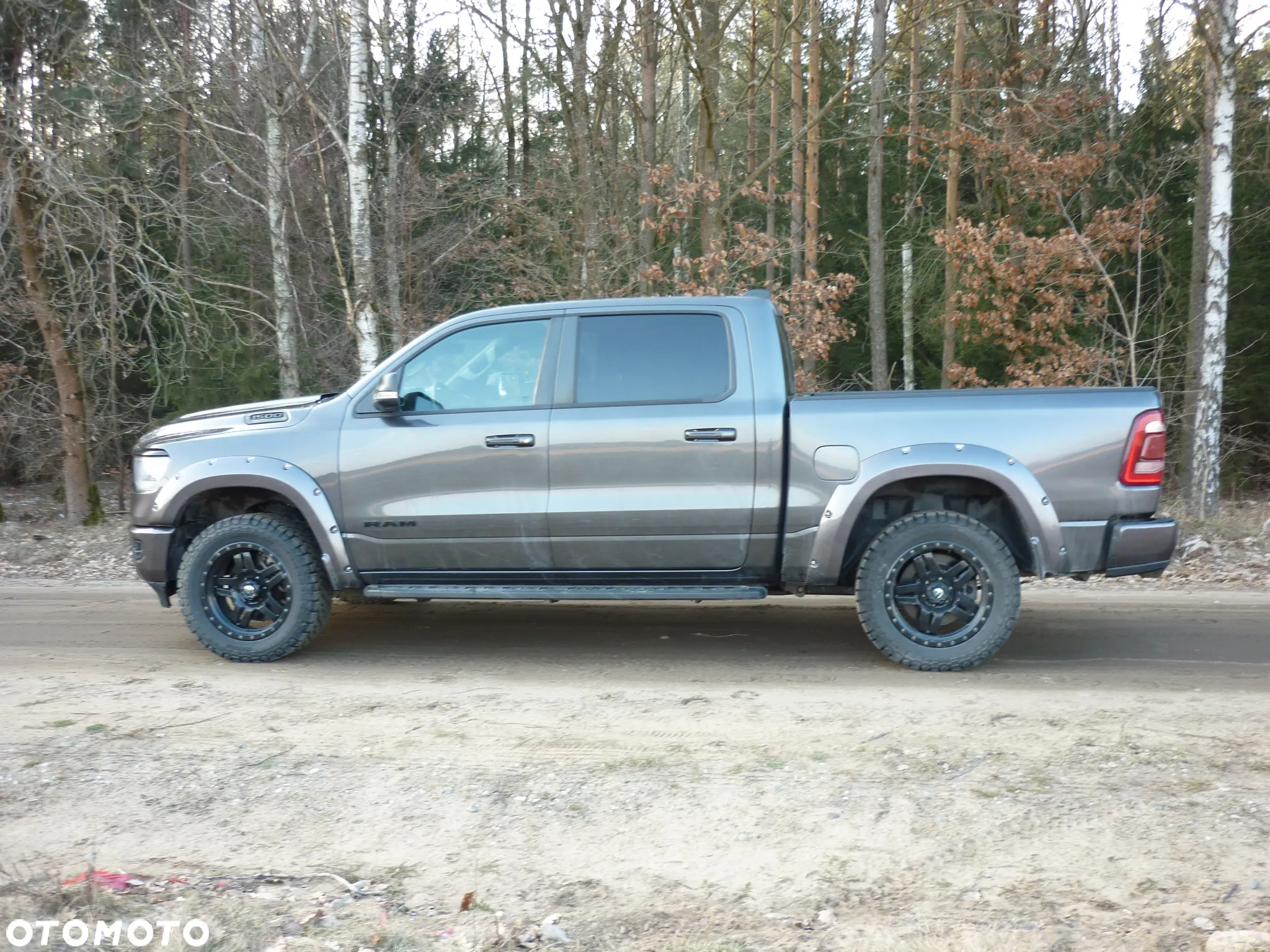 Dodge RAM 1500 5.7 4x4 - 8