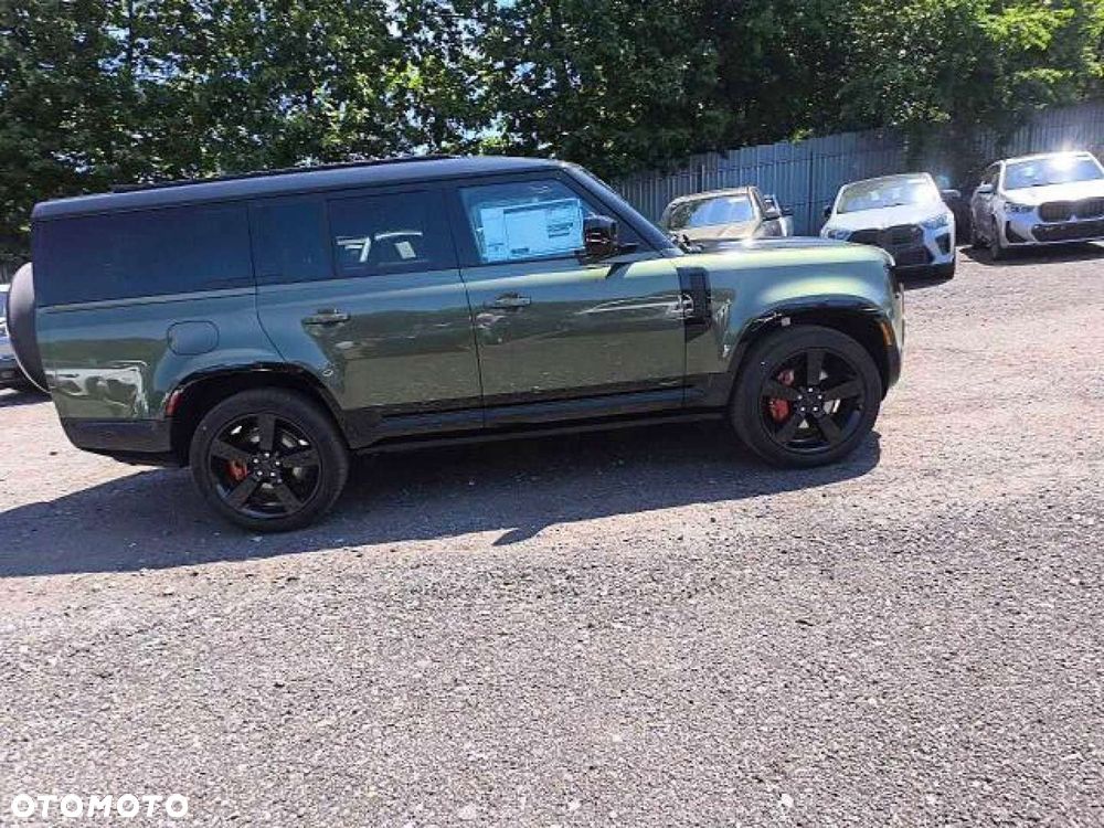 Land Rover Defender - 5