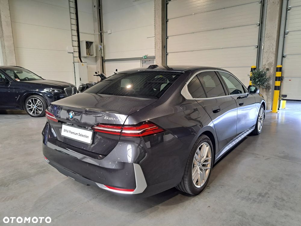 BMW Seria 5 520d xDrive mHEV - 5