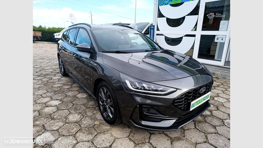 Ford Focus SW 1.0 EcoBoost MHEV ST-Line X - 3