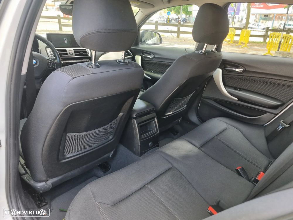 BMW 116 d EfficientDynamics Edition Urban Line - 29