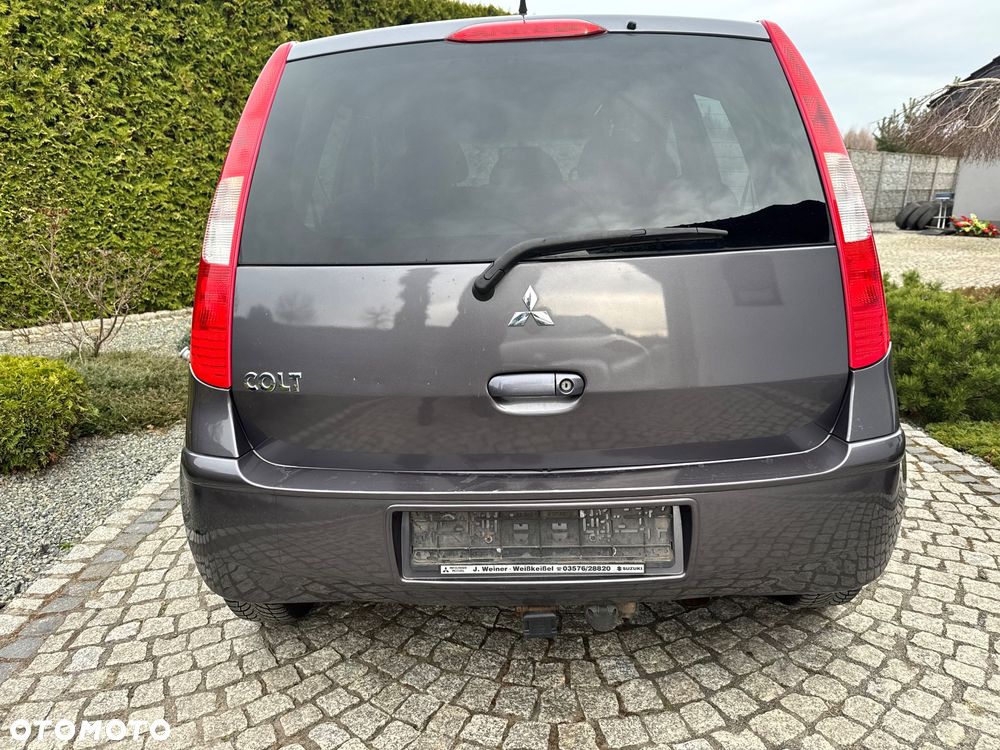 Mitsubishi Colt - 16